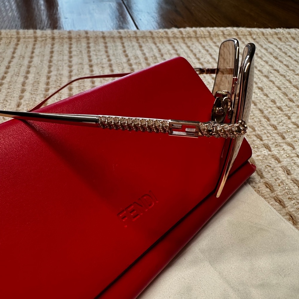 Fendi Rose Gold Jewel Oversized Sunglasses - Picture 4 of 12